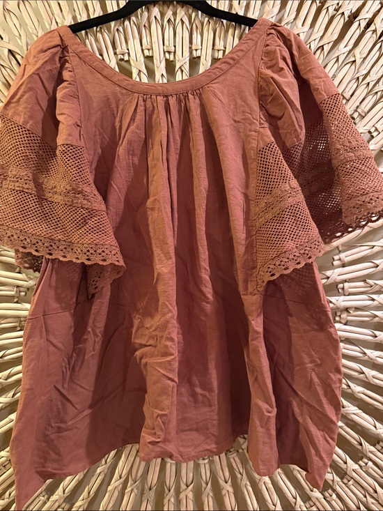 Old Navy Tops - Old Navy Rust Peach Crochet Sleeve Peasant Top